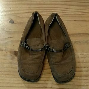 Brown step-in loafers, size 5.5, White Stag.